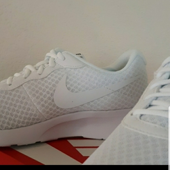 Nike Tanjun Bling Custom diamond sparkle - Picture 3 of 11